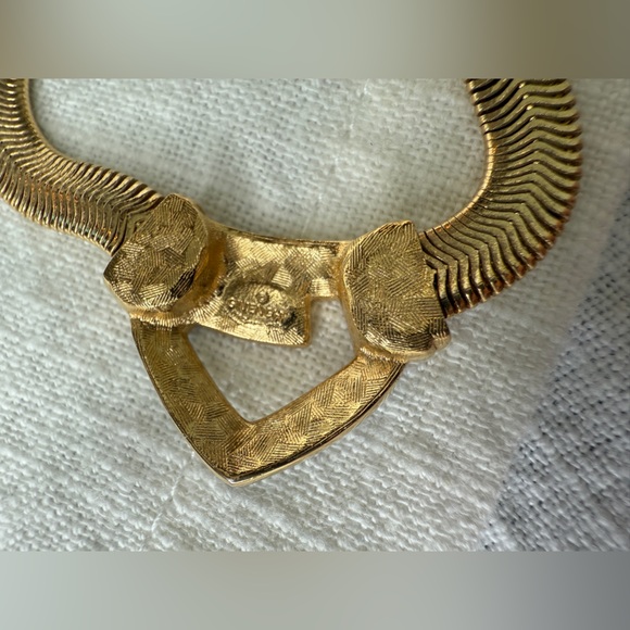 LOT 1760 18K gold plated Givenchy vintage massive necklace black enamel G - Picture 5 of 8